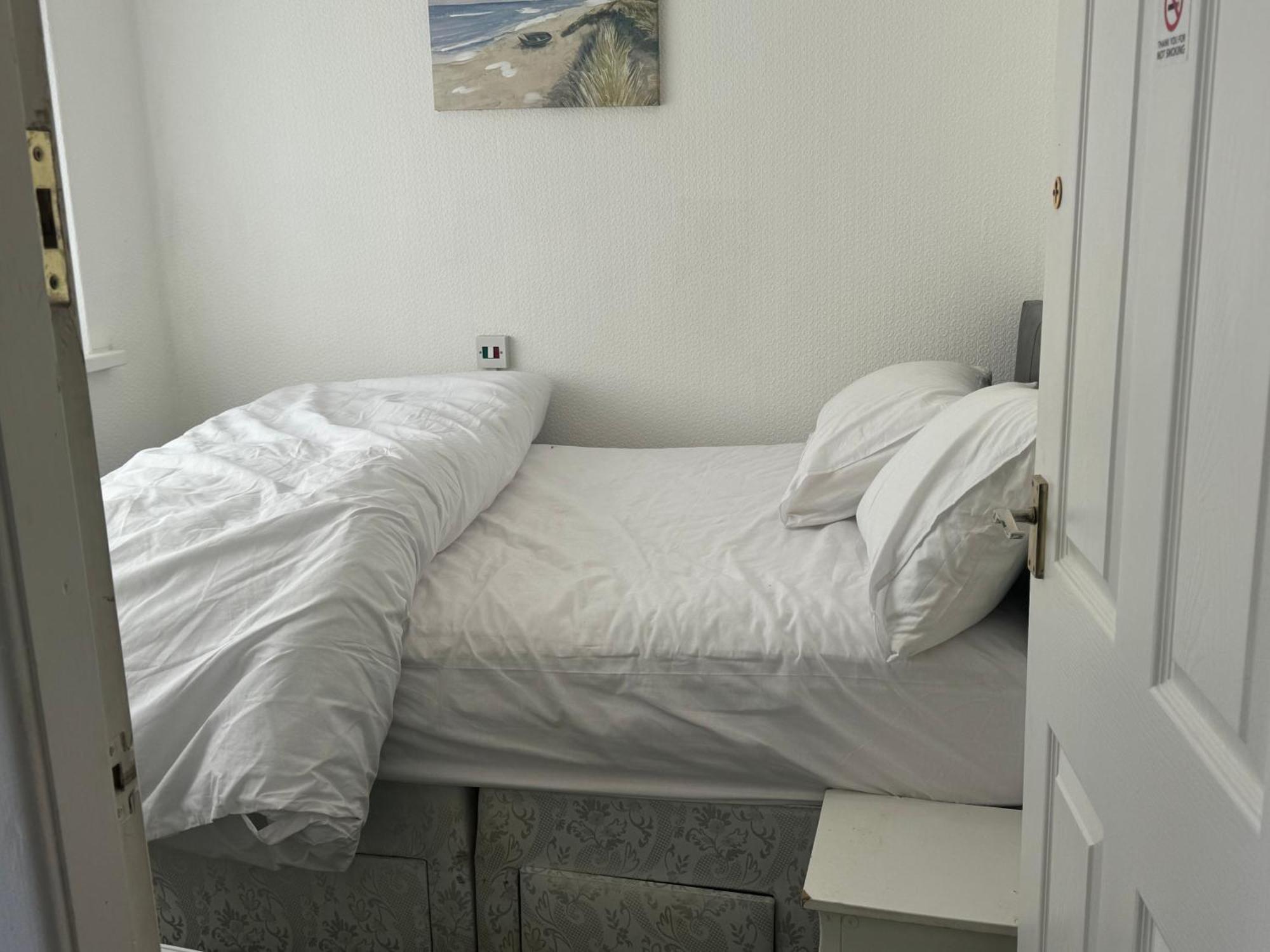 Komegloba Exquisite Room Manchester Bagian luar foto