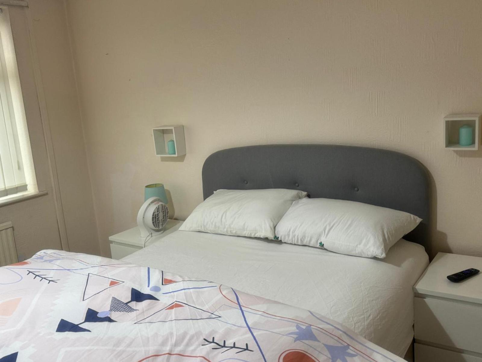 Komegloba Exquisite Room Manchester Bagian luar foto